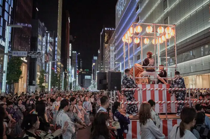 銀座が夏祭りの舞台に大変身！「銀座浴衣散歩2026」で、本場日本の夏の雰囲気を体験しよう。
