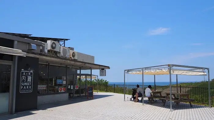 この夏、日本でウォータースポーツを楽しむならどこへ行こう？透き通った海、白い砂浜、美しい夕日、そして人里離れた無人島など、夢のようなビーチ10選をご紹介！ぜひこのリストをブックマークしてください！